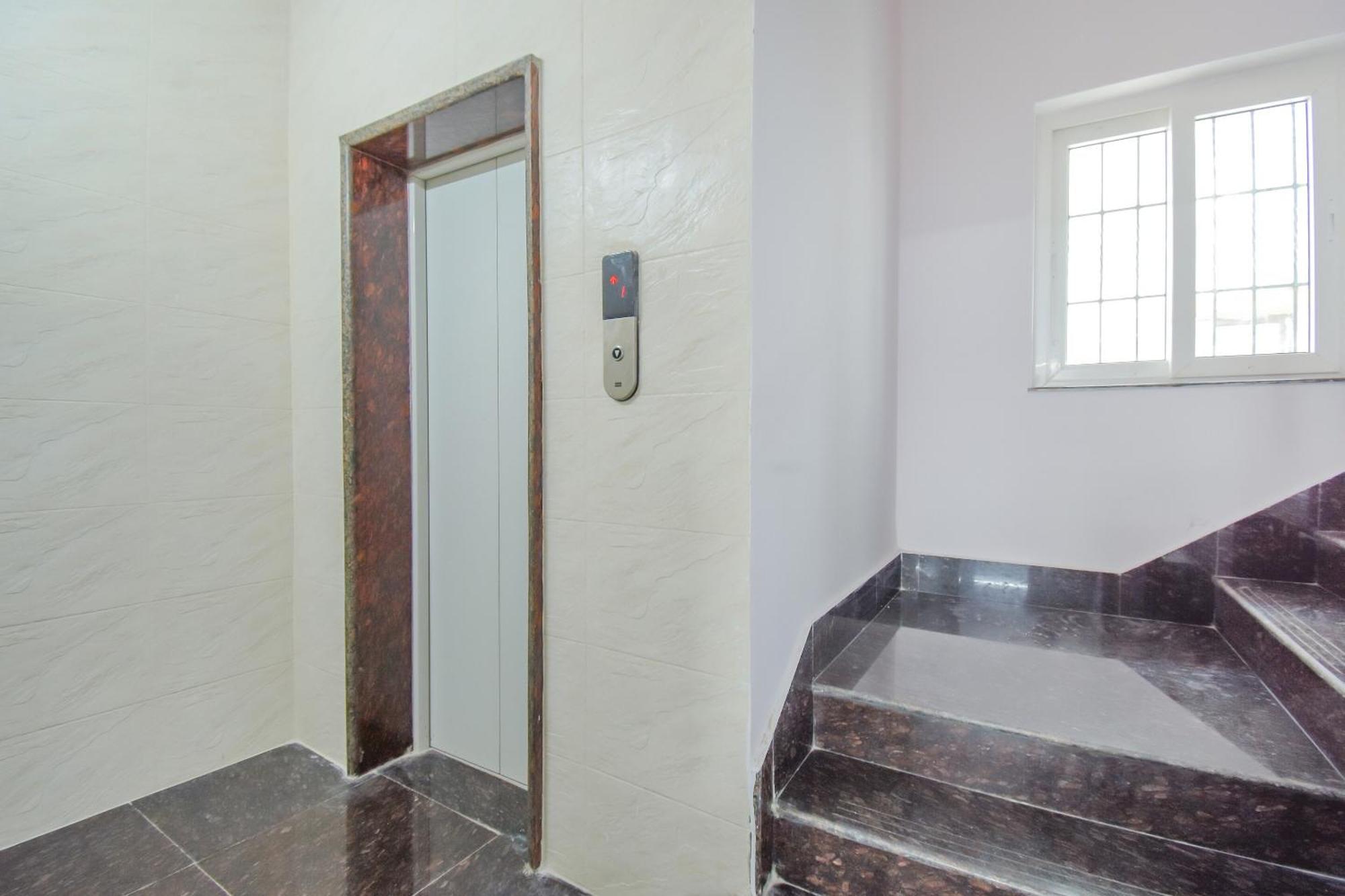 Hotel O M2 Inn Kolkata Eksteriør bilde